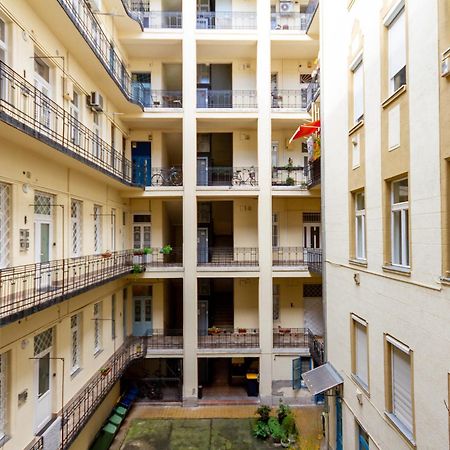 Stylish Suite Westend Budapest Bagian luar foto
